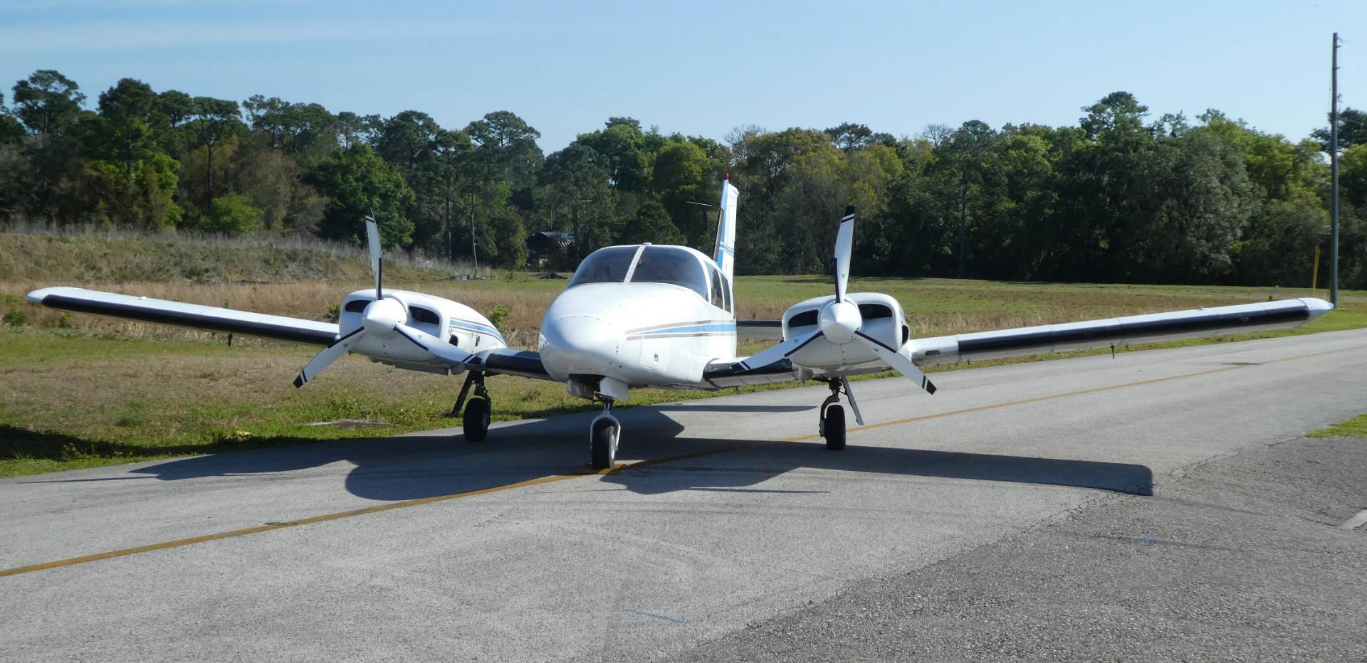 STC/stc_pic/piper_pa_34_senecaI.jpg